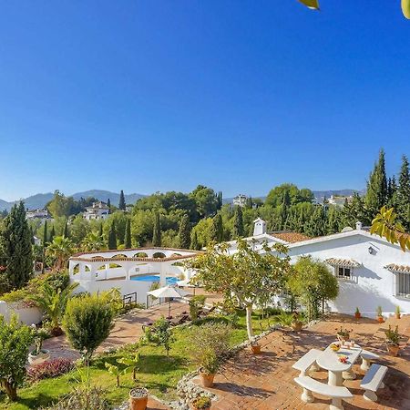 Private Heated Pool, Jacuzzi & 1225M2 Garden In Villa Cipreses Frigiliana Luaran gambar