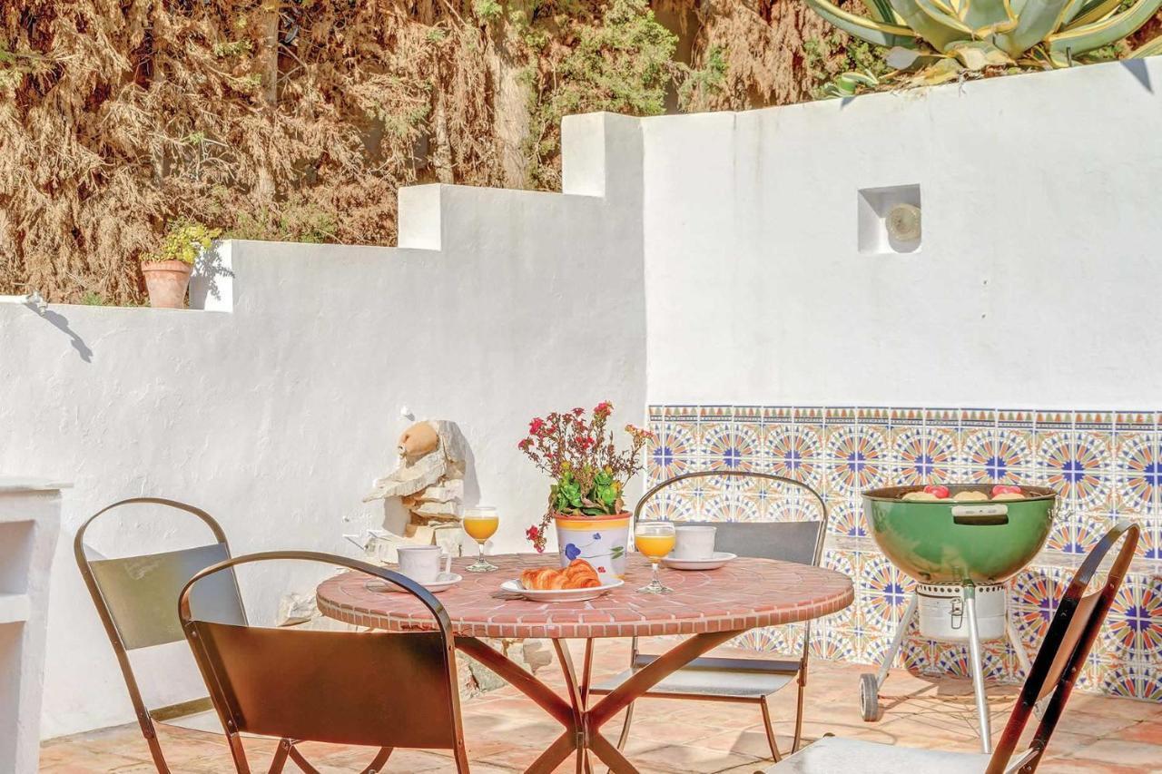 Private Heated Pool, Jacuzzi & 1225M2 Garden In Villa Cipreses Frigiliana Luaran gambar