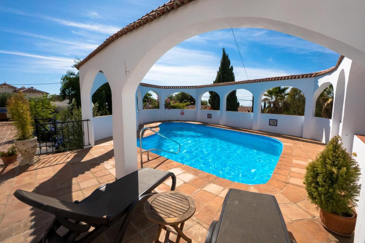Private Heated Pool, Jacuzzi & 1225M2 Garden In Villa Cipreses Frigiliana Luaran gambar
