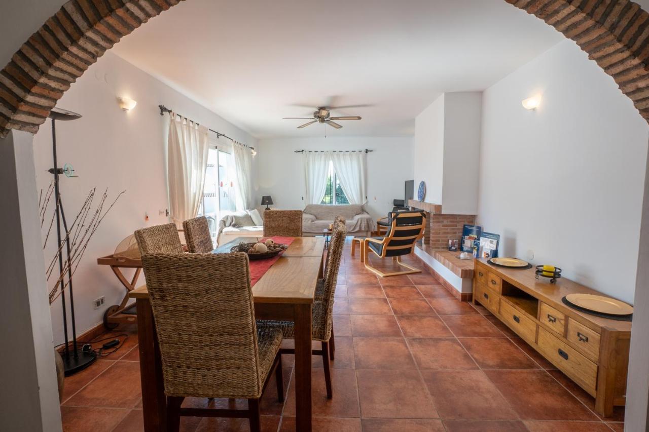 Private Heated Pool, Jacuzzi & 1225M2 Garden In Villa Cipreses Frigiliana Luaran gambar