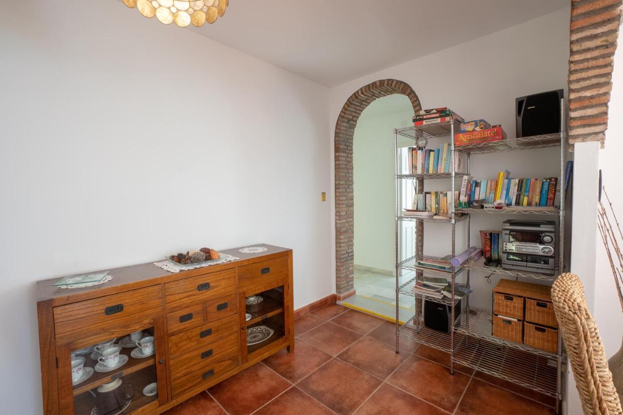 Private Heated Pool, Jacuzzi & 1225M2 Garden In Villa Cipreses Frigiliana Luaran gambar