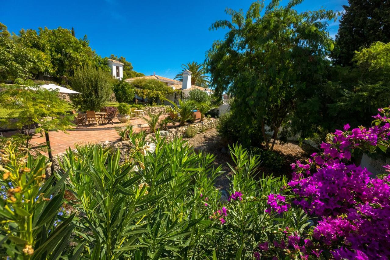 Private Heated Pool, Jacuzzi & 1225M2 Garden In Villa Cipreses Frigiliana Luaran gambar