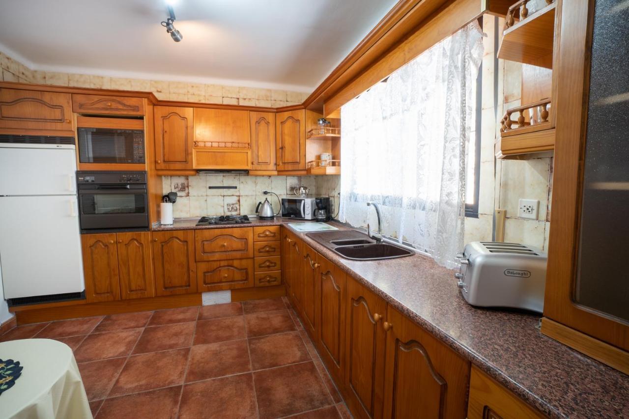 Private Heated Pool, Jacuzzi & 1225M2 Garden In Villa Cipreses Frigiliana Luaran gambar