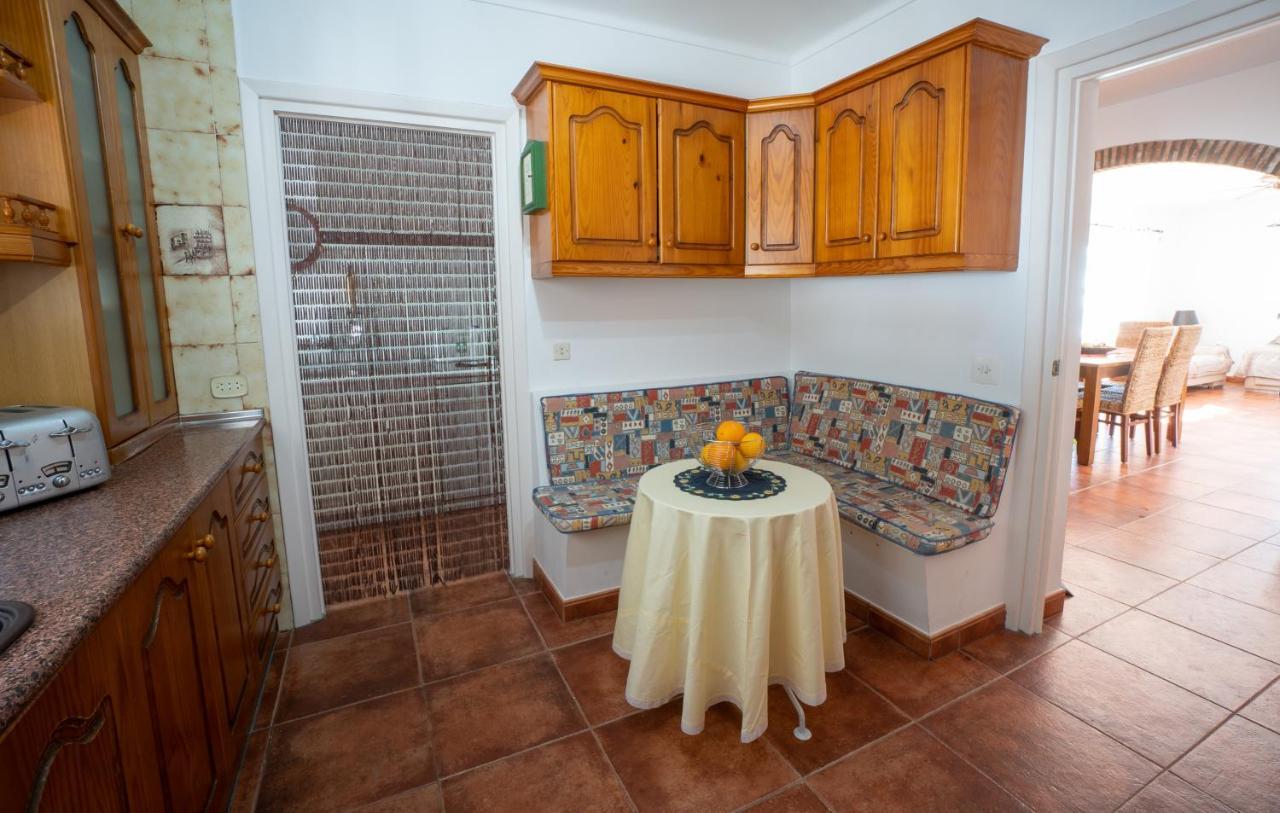 Private Heated Pool, Jacuzzi & 1225M2 Garden In Villa Cipreses Frigiliana Luaran gambar