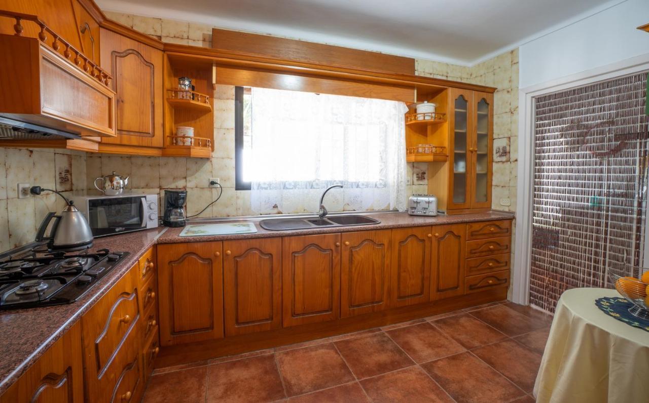 Private Heated Pool, Jacuzzi & 1225M2 Garden In Villa Cipreses Frigiliana Luaran gambar
