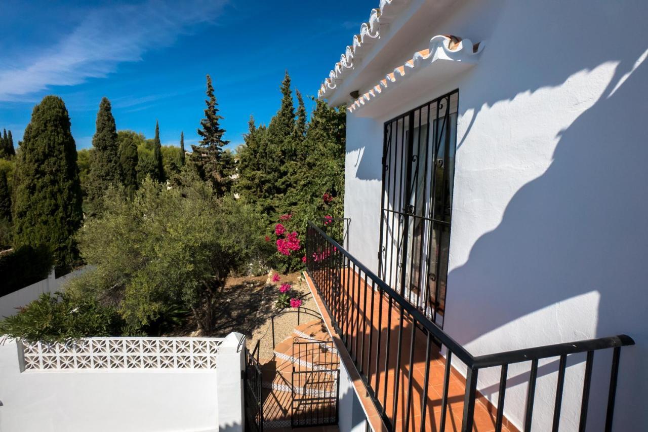 Private Heated Pool, Jacuzzi & 1225M2 Garden In Villa Cipreses Frigiliana Luaran gambar