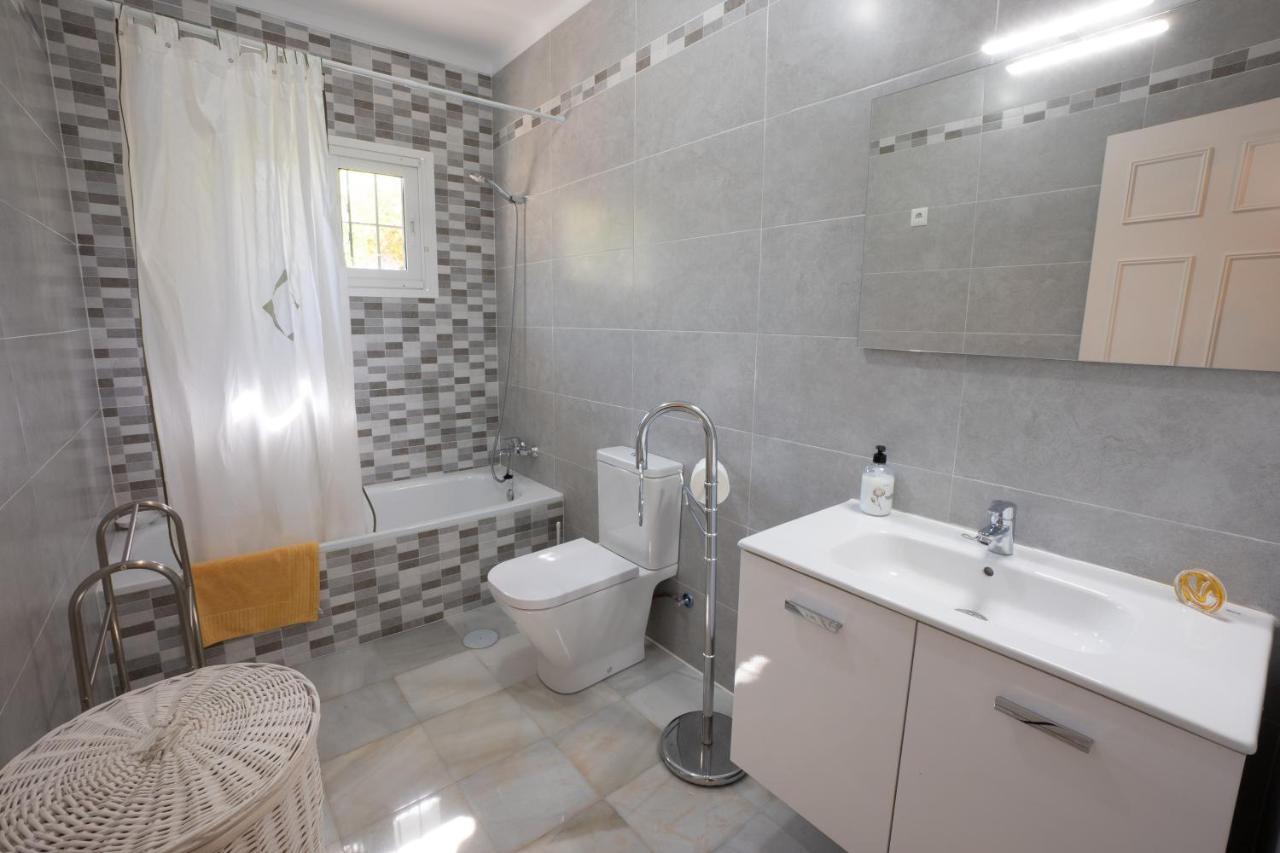 Private Heated Pool, Jacuzzi & 1225M2 Garden In Villa Cipreses Frigiliana Luaran gambar