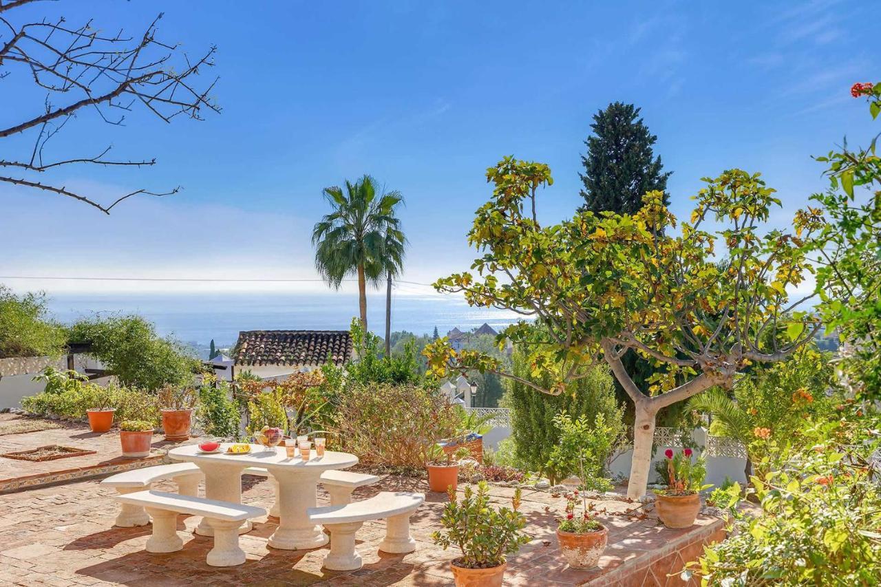 Private Heated Pool, Jacuzzi & 1225M2 Garden In Villa Cipreses Frigiliana Luaran gambar