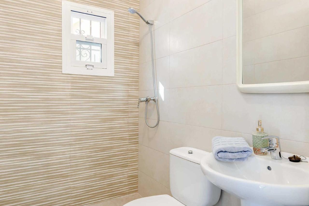 Private Heated Pool, Jacuzzi & 1225M2 Garden In Villa Cipreses Frigiliana Luaran gambar