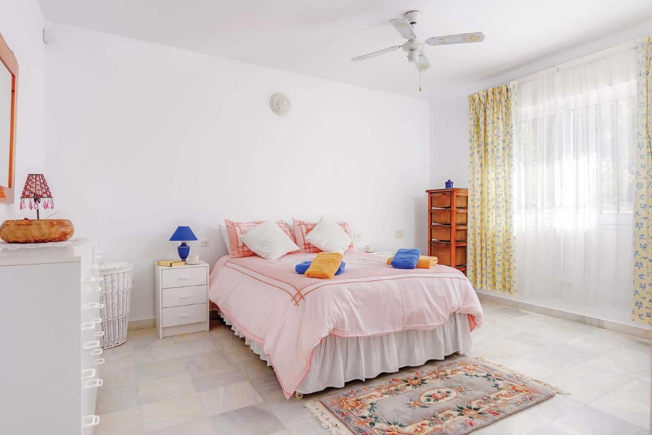 Private Heated Pool, Jacuzzi & 1225M2 Garden In Villa Cipreses Frigiliana Luaran gambar