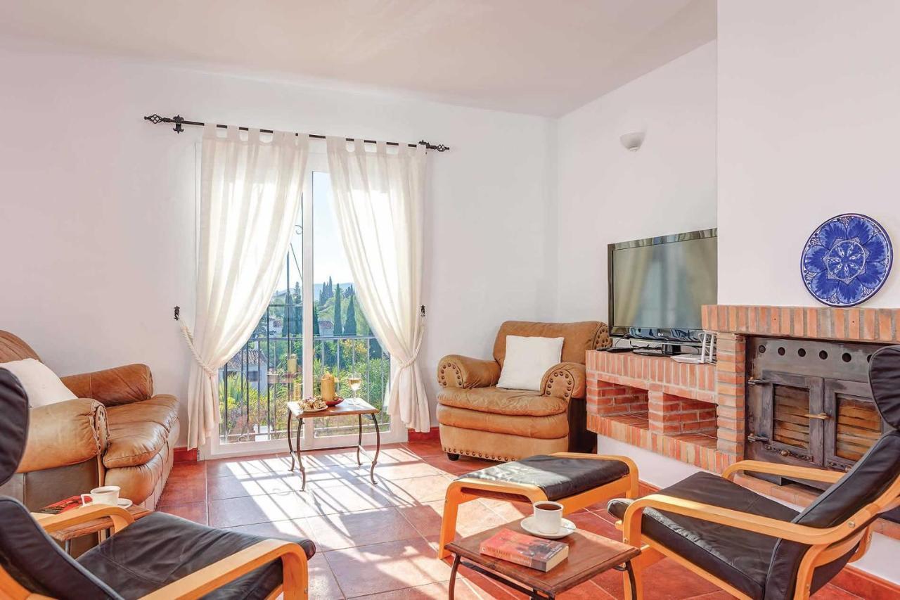 Private Heated Pool, Jacuzzi & 1225M2 Garden In Villa Cipreses Frigiliana Luaran gambar