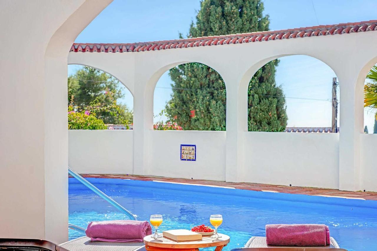 Private Heated Pool, Jacuzzi & 1225M2 Garden In Villa Cipreses Frigiliana Luaran gambar